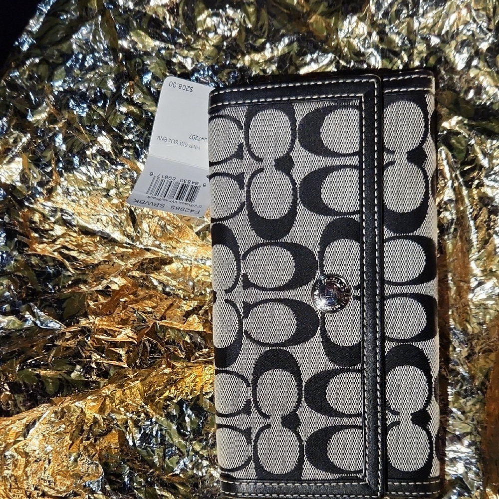 Coach Monochrome Signature Clutch